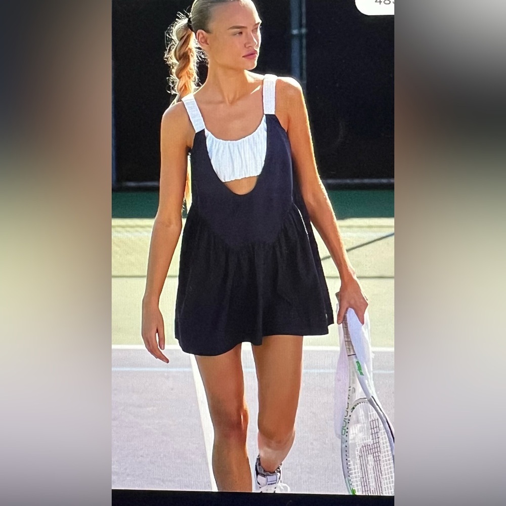 Black and White Sleeveless Midi Dress with Cutout